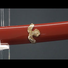 画像をギャラリービューアに読み込む, 朱呂塗鞘略太刀拵 金色唐草文総金具 太刀掛台付き