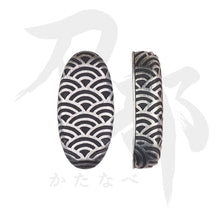 画像をギャラリービューアに読み込む, C-090-NSV2 銀地 青海波図鐺 正面
