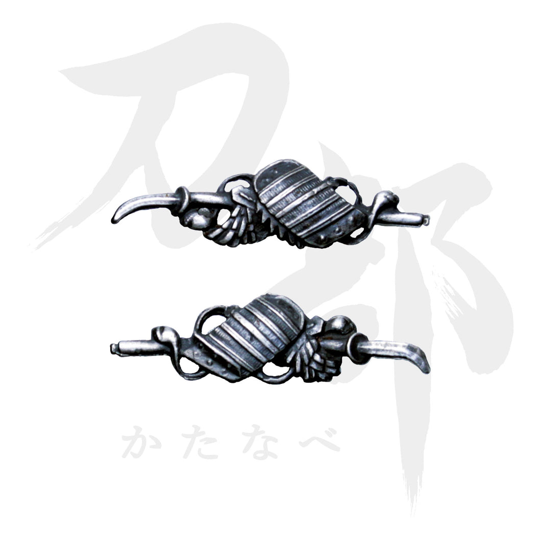 M-030-MSV0 銀地 袖と薙刀図目貫