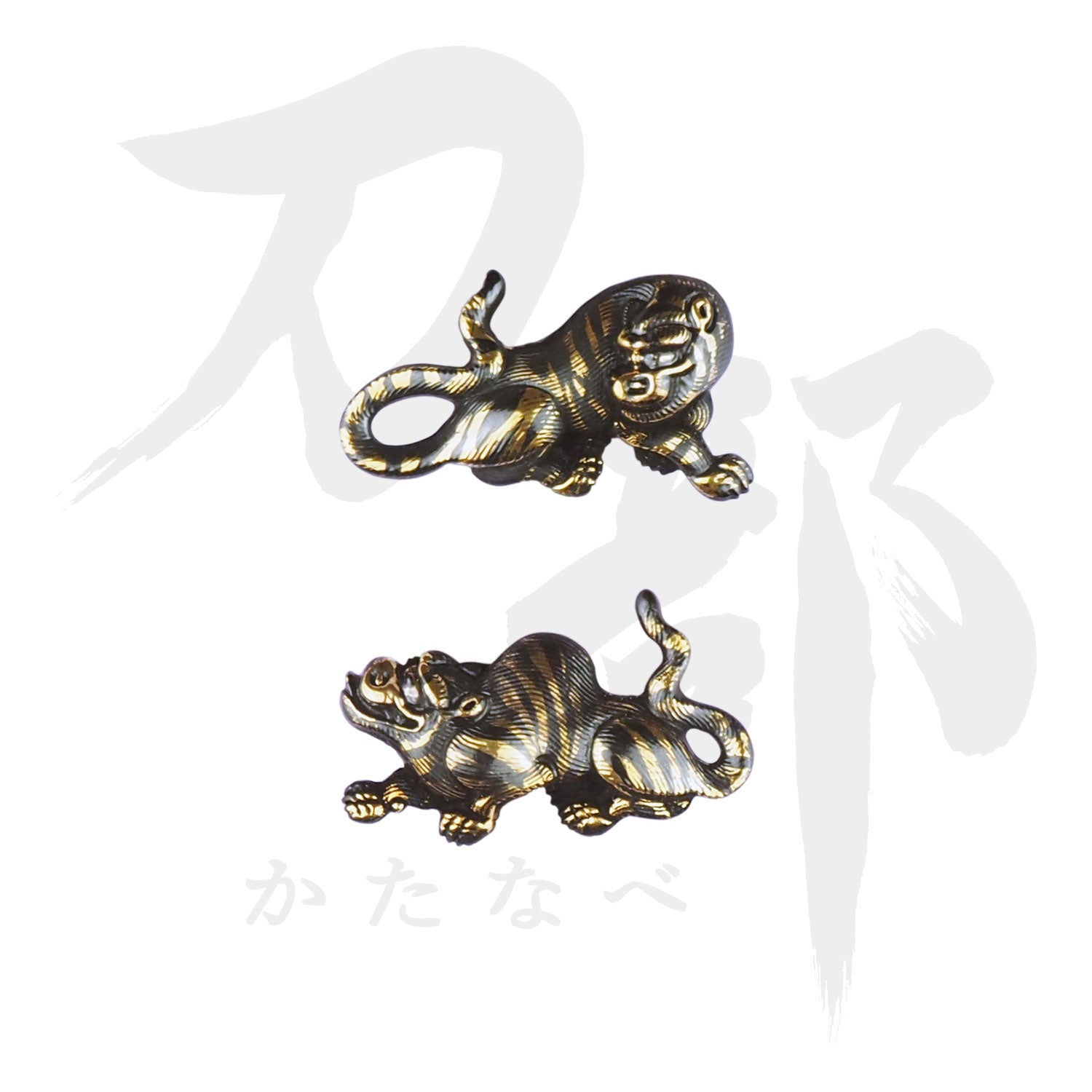 時代物 目貫 竹虎 江戸中期 金工金具 骨董 赤銅地容彫竹に虎図目貫 京金工 | 松風刀装店 antiques matsukaze