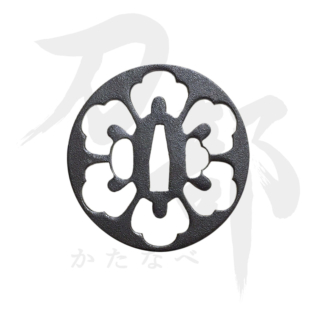 T-087-MIR4 鉄地 丸形花文透図鍔 表